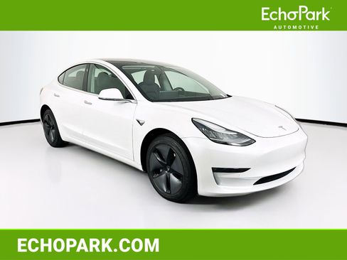 Used 2019 Tesla Model 3 Standard Range Plus image 1