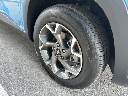 New 2025 Chevrolet Trax LT w/ Driver Confidence Package image 6