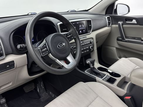 Used 2020 Kia Sportage LX AWD/4WD image 8