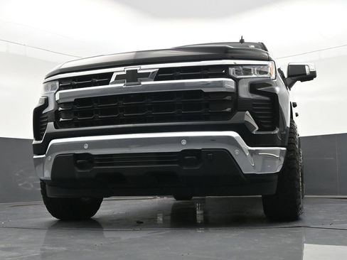 Used 2024 Chevrolet Silverado 1500 LT w/ Z71 Off-Road Package image 24