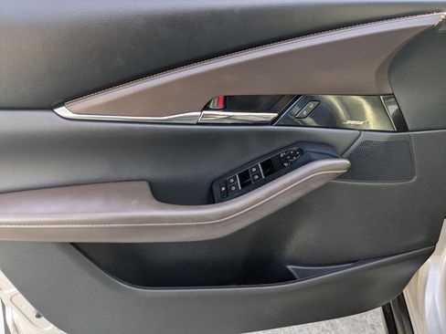 Used 2022 MAZDA CX-30 AWD 2.5 S w/ Premium Package image 14