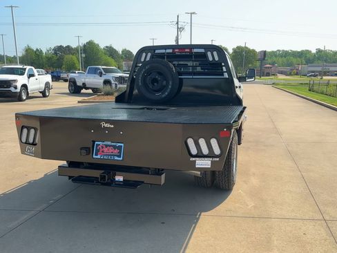 New 2024 RAM 3500 Tradesman w/ Chrome Appearance Group image 7