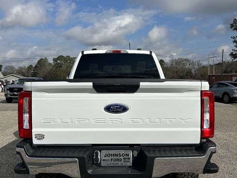 Used 2024 Ford F250 XLT image 4