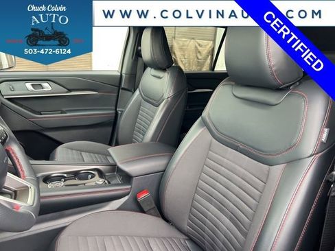 Certified 2025 Ford Explorer ST-Line w/ ST-Line Street Pack image 23