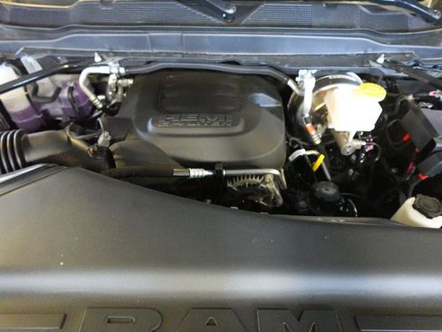 New 2026 RAM 2500 Big Horn AWD/4WD image 32