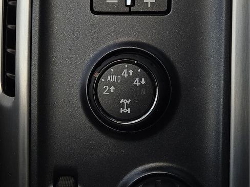 Used 2016 GMC Sierra 1500 SLE w/ SLE Value Package image 16