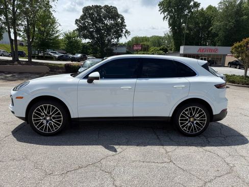 Used 2020 Porsche Cayenne AWD/4WD image 2