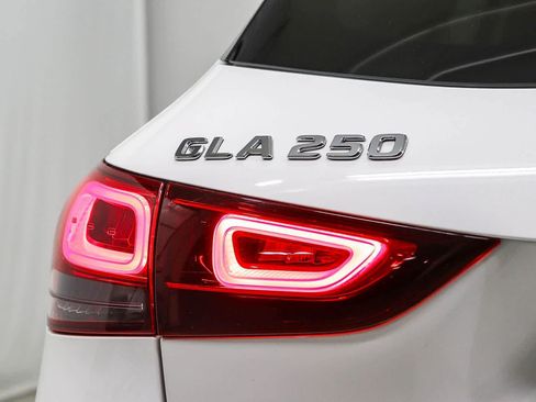 Used 2023 Mercedes-Benz GLA 250 image 11
