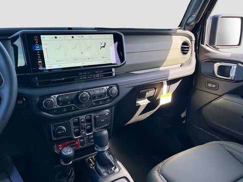 New 2026 Jeep Gladiator Mojave AWD/4WD image 23
