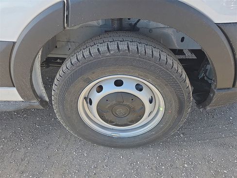 New 2026 Ford Transit 250 148 Medium Roof w/ Load Area Protection Package image 7