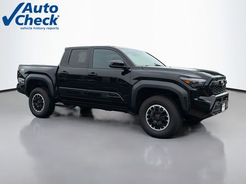 Used 2024 Toyota Tacoma TRD Off-Road AWD/4WD image 1