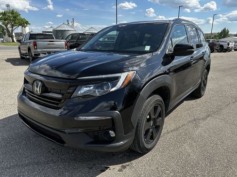 Used 2022 Honda Pilot TrailSport image 3