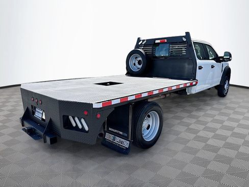 Used 2022 Ford F550 4x4 Crew Cab Super Duty w/ Power Equipment Group image 7