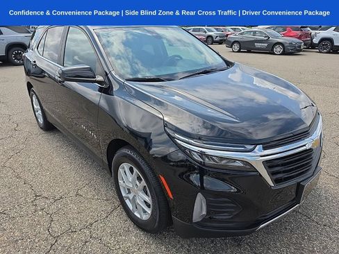 Used 2023 Chevrolet Equinox LT FWD image 2