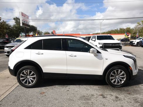 Used 2022 Cadillac XT4 Sport w/ Enhanced Visibility Package FWD image 2