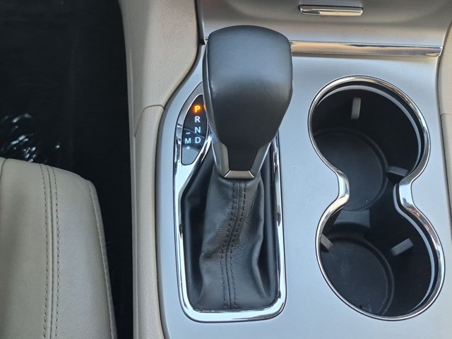 Used 2019 Jeep Grand Cherokee Limited w/ Trailer Tow Group IV AWD/4WD image 12