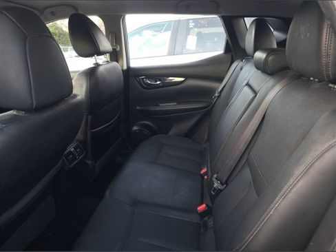 Used 2017 Nissan Rogue Sport SL image 15