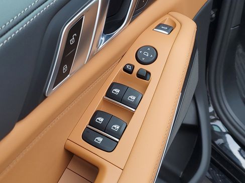 New 2026 BMW X5 xDrive40i w/ Executive Package image 6