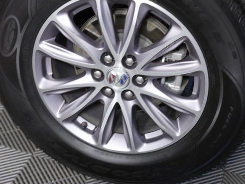 Used 2024 Buick Enclave Premium image 7