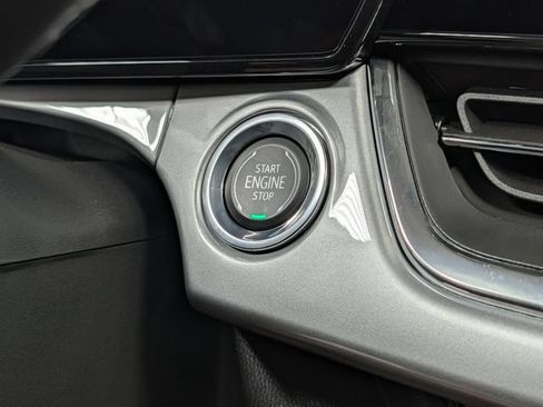New 2026 Chevrolet Trax LT w/ LT Convenience Package FWD image 20