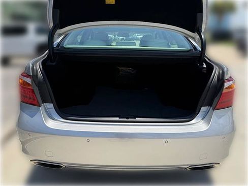 Used 2011 Lexus LS 460 AWD w/ Luxury Value Edition image 8