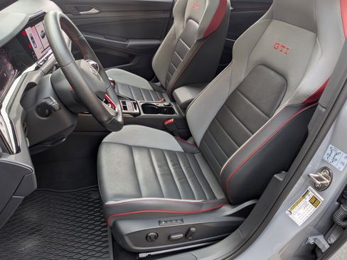 Used 2024 Volkswagen GTI SE image 17