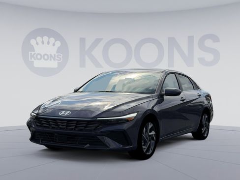 New 2026 Hyundai Elantra Limited FWD image 1