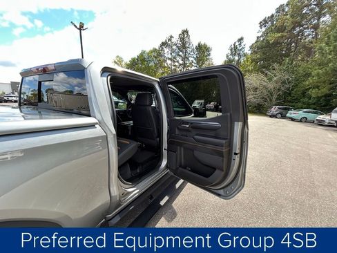 Used 2024 GMC Sierra 1500 AT4 w/ Technology Package image 21