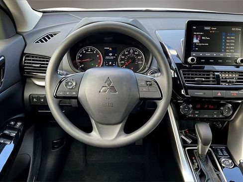 New 2026 Mitsubishi Eclipse Cross LE image 8