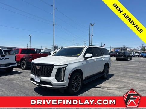 Used 2025 Cadillac Escalade Sport Platinum AWD/4WD image 1