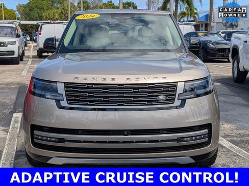Used 2024 Land Rover Range Rover SE AWD/4WD image 2