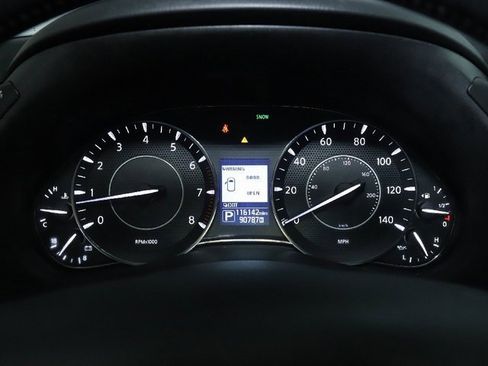 Used 2020 Nissan Armada SL w/ Premium Package image 26