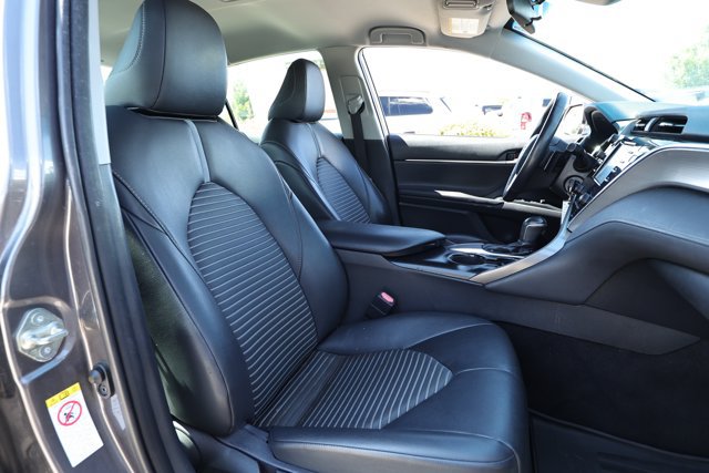 Used 2018 Toyota Camry SE FWD image 25
