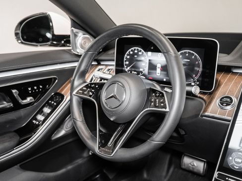 Used 2023 Mercedes-Benz Maybach S 680 4MATIC image 38
