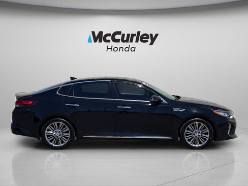 Used 2017 Kia Optima SX FWD image 2