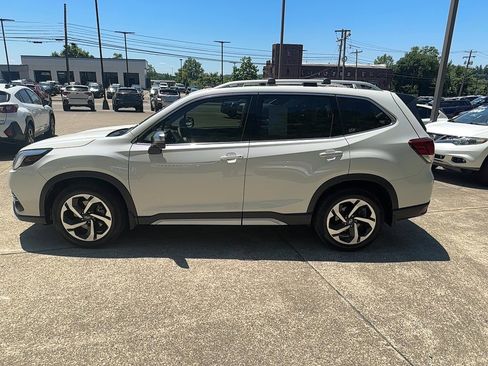 Certified 2024 Subaru Forester Touring w/ Convenience Package AWD/4WD image 7