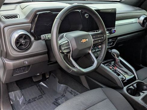 Used 2023 Chevrolet Colorado LT w/ LT Convenience Package II image 10