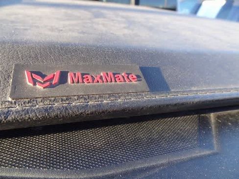 Used 2024 Chevrolet Colorado LT w/ LT Convenience Package image 7