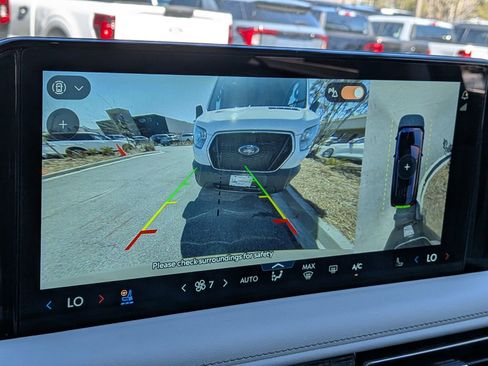 Used 2025 Lincoln Aviator Reserve image 26