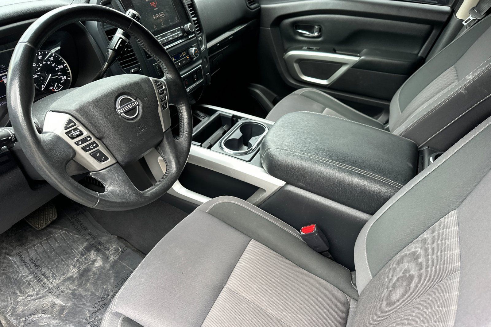 Used 2023 Nissan Titan SV w/ SV Convenience Package AWD/4WD image 10