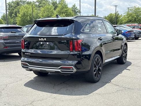 Used 2023 Kia Sorento SX FWD image 2