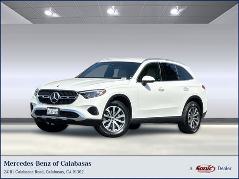 Used 2023 Mercedes-Benz GLC 300 image 1