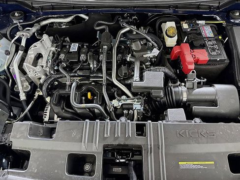 New 2026 Nissan Kicks SR w/ Cold Weather Package AWD/4WD image 28