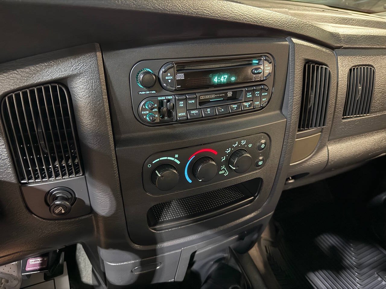 Used 2003 Dodge Ram 2500 Truck SLT AWD/4WD image 34