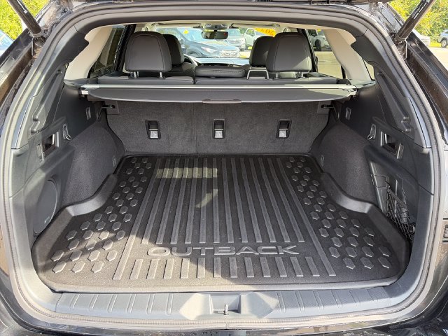 Used 2024 Subaru Outback Onyx Edition AWD/4WD image 22