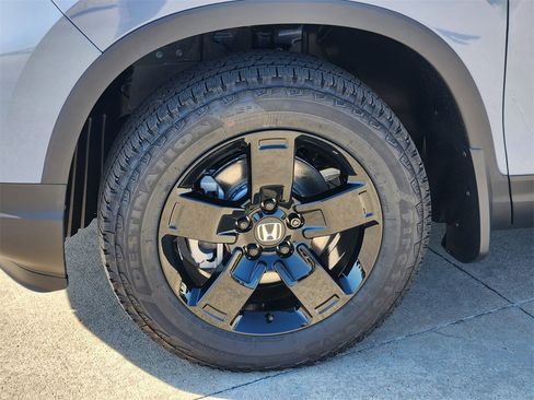 New 2026 Honda Ridgeline Black Edition image 8