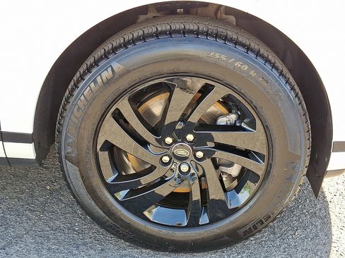 Certified 2025 Land Rover Range Rover Evoque S image 12