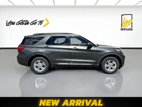 Used 2020 Ford Explorer XLT w/ Comfort Package image 4