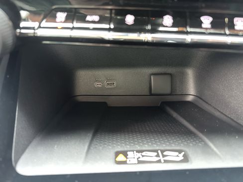 New 2026 Chevrolet Traverse LT w/ Enhanced Driving Package image 21