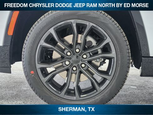 New 2026 Jeep Grand Wagoneer L Summit AWD/4WD image 7